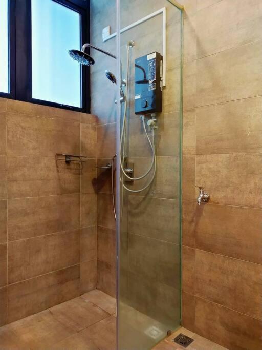H2O Retreat Studio Home 5Min To Lrt By Premium Stay Petaling Jaya Esterno foto